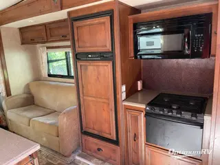 2014 Highland Ridge Mesa Ridge JT337RLS RV Photo 2