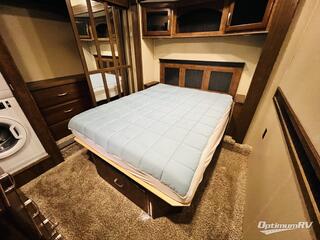 2015 Grand Design Solitude 379FL RV Photo 4