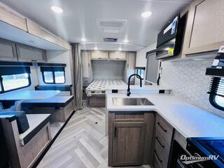 2025 Ember E-Series 22ETS RV Photo 2