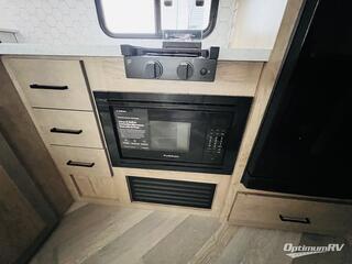 2025 Ember E-Series 26ETS RV Photo 3