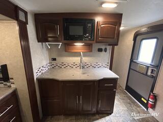 2015 Forest River Rockwood Signature Ultra Lite 8329SS RV Photo 4