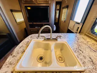 2018 Keystone Passport 2670BH Grand Touring RV Photo 3