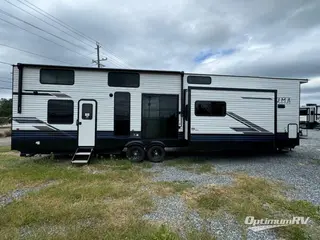 2025 Palomino Puma Destination 403LFT RV Photo 2