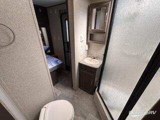 2019 Coachmen Apex Ultra-Lite 279RLSS RV Photo 3