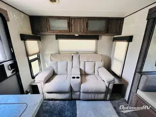 2020 Coachmen Apex Ultra-Lite 253RLS RV Photo 2