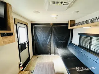 2019 Coachmen Freedom Express Blast 17BLSE RV Photo 2