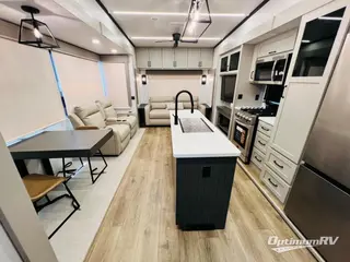 2025 Palomino Columbus 380RL RV Photo 2