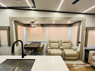 2025 Palomino Columbus 383RLH RV Photo 3