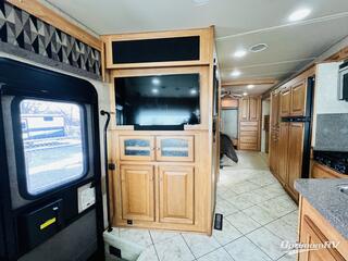 2011 Winnebago Adventurer 35P RV Photo 2