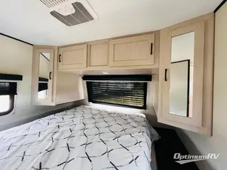 2023 Coachmen Apex Ultra-Lite 293RLDS RV Photo 4