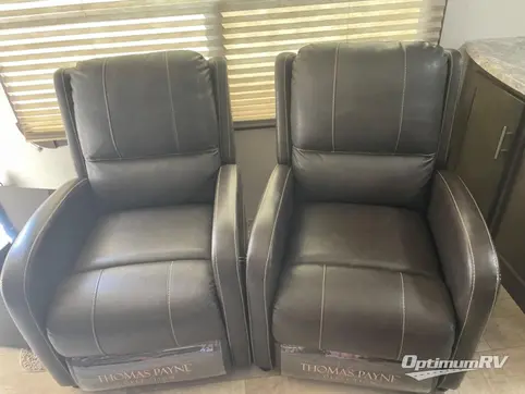 2018 CrossRoads Sunset Trail Super Lite SS291RK RV Photo 3