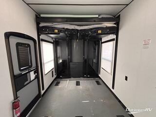 2021 Keystone Fuzion 419 RV Photo 4