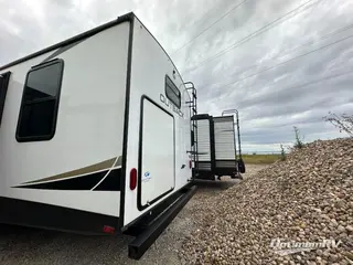 2021 Keystone Outback Ultra Lite 302UBH RV Photo 2