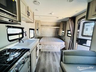 2025 Coachmen Catalina Summit Series 8 211BH RV Photo 2