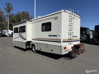 2004 Winnebago Sightseer 30B RV Photo 2