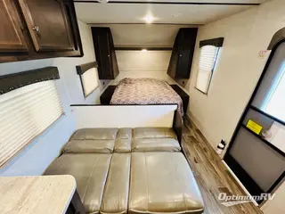 2018 Starcraft Autumn Ridge Outfitter 23FB RV Photo 4