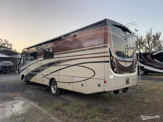 2014 Fleetwood Southwind 34A RV Photo 3