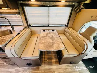 2023 Thor Four Winds 28A RV Photo 4