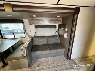 2018 Forest River Surveyor 322BHLE RV Photo 3