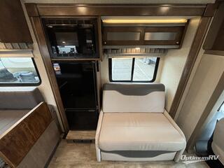 2018 Winnebago Fuse 23A RV Photo 3