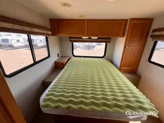 2007 Winnebago Access 31C RV Photo 4