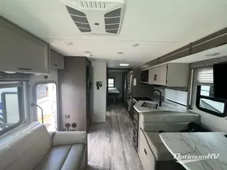 2024 Thor Freedom Traveler 32A RV Photo 3