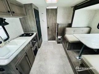 2020 Coachmen Apex Ultra-Lite 251RBK RV Photo 3