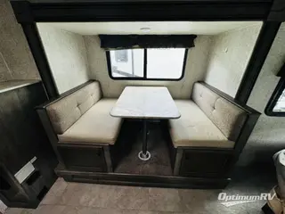 2020 Coachmen Apex Ultra-Lite 251RBK RV Photo 4