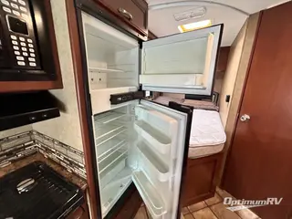 2015 Thor Chateau 24C RV Photo 4