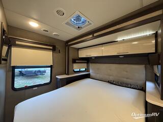 2017 Thor Compass 23TB RV Photo 4