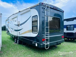 2012 NuWa HitchHiker Discover America 355 CK RV Photo 2