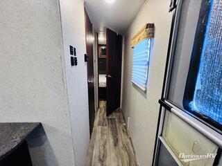 2017 Heartland Mallard 302 RV Photo 4