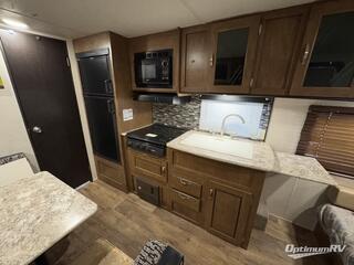 2018 Forest River Wildwood X-Lite 241QBXL RV Photo 3