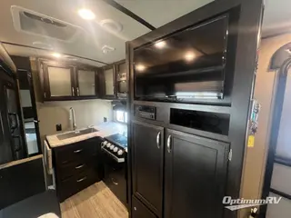 2018 Grand Design Imagine 2400BH RV Photo 4