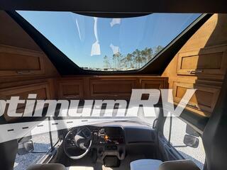 2022 Newmar Super Star 4059 RV Photo 2