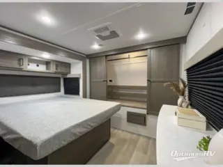 2025 Grand Design Transcend 335BHT RV Photo 4