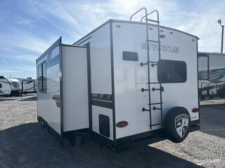 2025 Venture Stratus 241VRK RV Photo 2