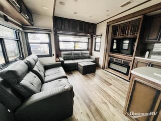 2021 KZ Durango Gold G383RLQ RV Photo 2