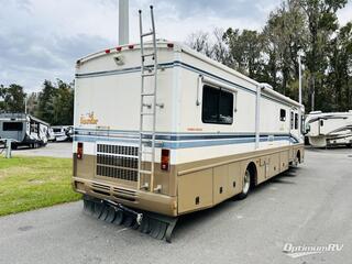 2000 Fleetwood Bounder Diesel 39Z RV Photo 2