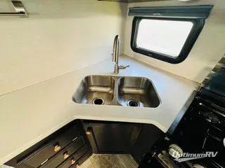 2019 Venture SportTrek Touring Edition 322VRL RV Photo 4