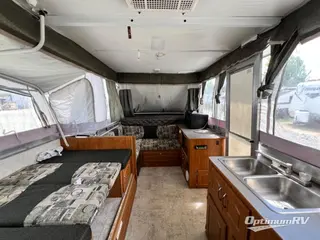 2007 Fleetwood Highlander Niagara RV Photo 2