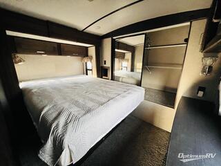 2020 Keystone Laredo 330RL RV Photo 4