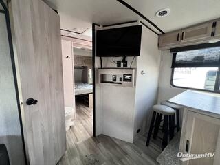 2021 Coachmen Spirit Ultra Lite 2255RK RV Photo 2