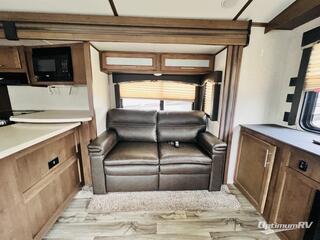 2019 Keystone Cougar Half-Ton Series 33SAB RV Photo 2