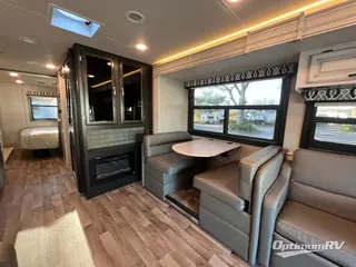 2020 Jayco Precept 34G RV Photo 2