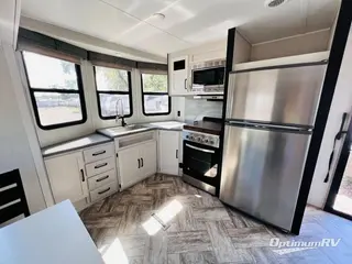 2023 Palomino Puma Destination 39FKL RV Photo 3