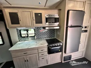 2021 Coachmen Adrenaline 27KB RV Photo 2