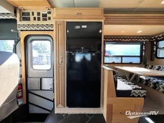 2015 Newmar Bay Star 3215 RV Photo 2