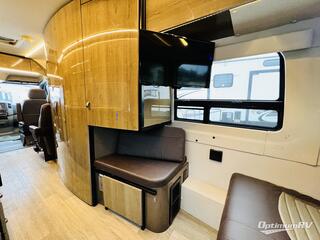 2019 Winnebago Era 70B Sprinter RV Photo 4