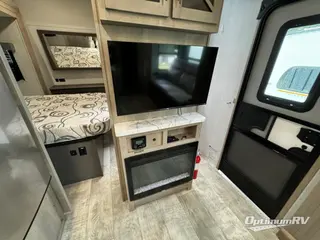 2023 Grand Design Momentum G-Class 29G RV Photo 2